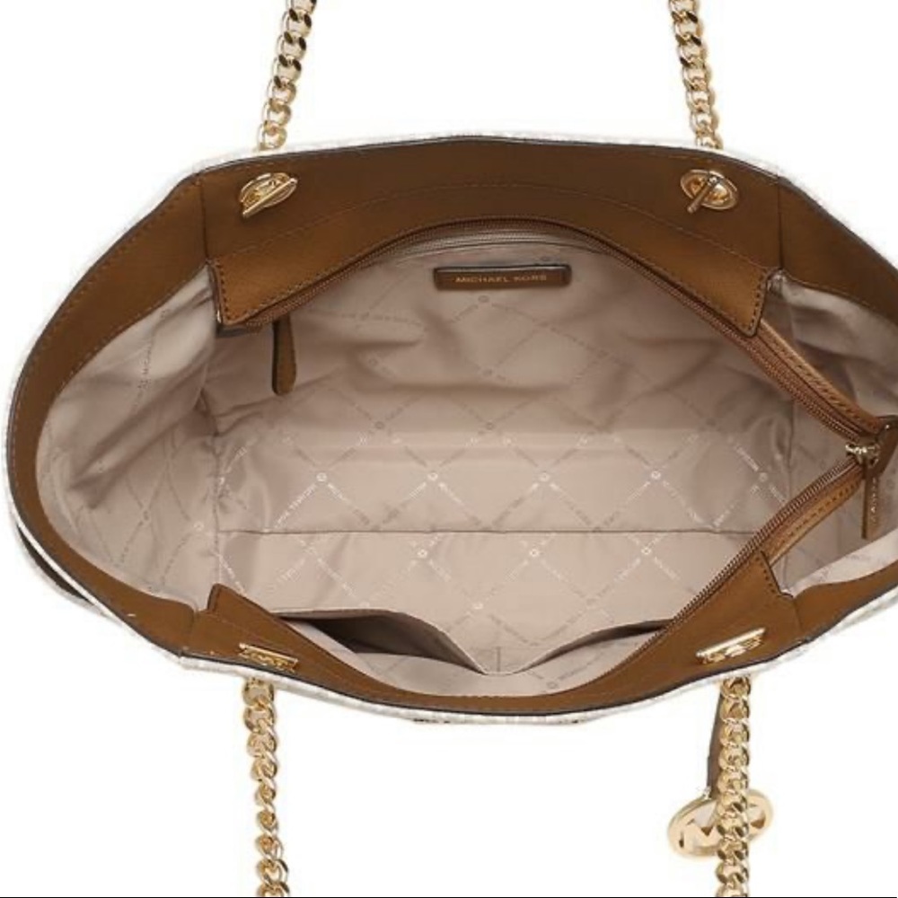 MICHAEL KORS LG CHAIN SHOULDER TOTE VANILLA NWT - Picture 11 of 16